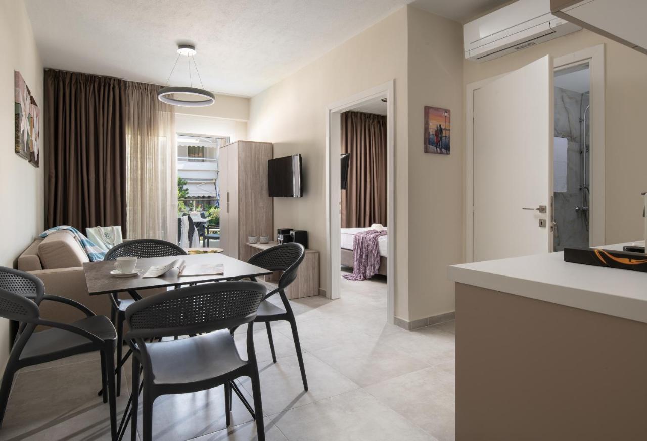 Crist Luxury Apartments Nea Poteidaia Exterior photo